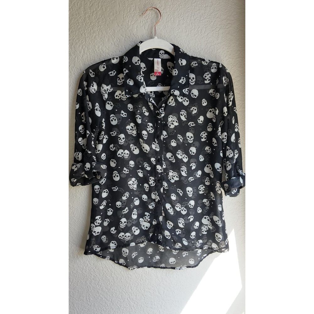 No Boundaries Black Skull Print Sheer Blouse Medium High Low Goth Emo 2010s